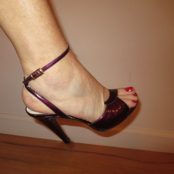 LAST CHANCE   Vintage ITALY MADE Burgundy High Heel Sandals - Picture 8 of 10